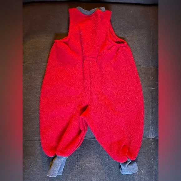 Vintage OshKosh Baby B’gosh Bubble Romper Red Fleece With Polar Bears 12M USA - Picture 3 of 5